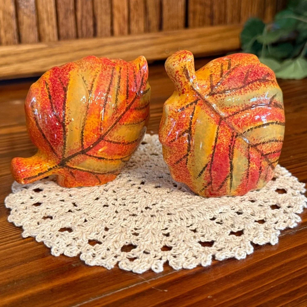 Leaf Salt and Pepper Shakers Set Orange Excellent Fall Harvest Decor